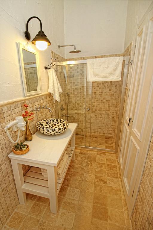 Kupina Alaçatı Luaran gambar
