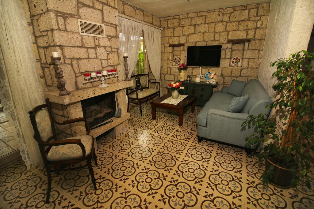 Kupina Alaçatı Luaran gambar